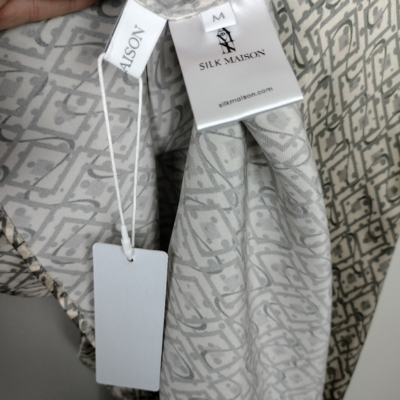 🆕 Silk Maison Romantic Allure Off-the-Shoulder Asymmetrical Silk Dress - Picture 12 of 16